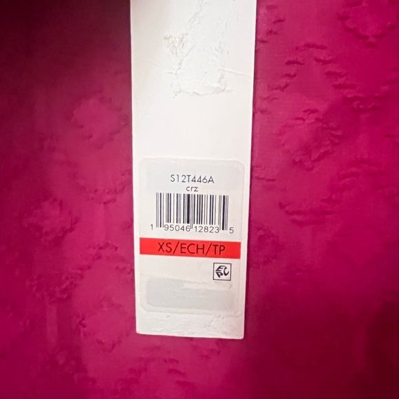 Calvin Klein Magenta Gauzy Tank Top XS NWT - Picture 3 of 4